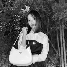 [걸스데이 혜리] PRADA 프라다 클레오 브러시드 가죽 숄더백 1BC499 4COLOR