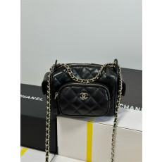  CHANEL 샤넬 스몰 카메라 케이스백 AS5220 2024/신상