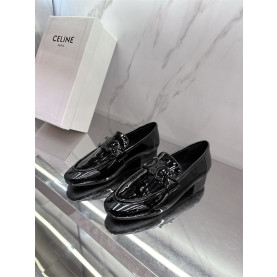24위 CELINE 셀린느 여성용 로퍼 C98423-2 2024/신상 2COLOR