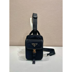 PRADA 프라다 리나일론 사피아노 스마트폰 힙색 2ZH194 2025/신상