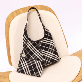 BURBERRY 버버리 호보백 B67915 2025/신상 2COLOR