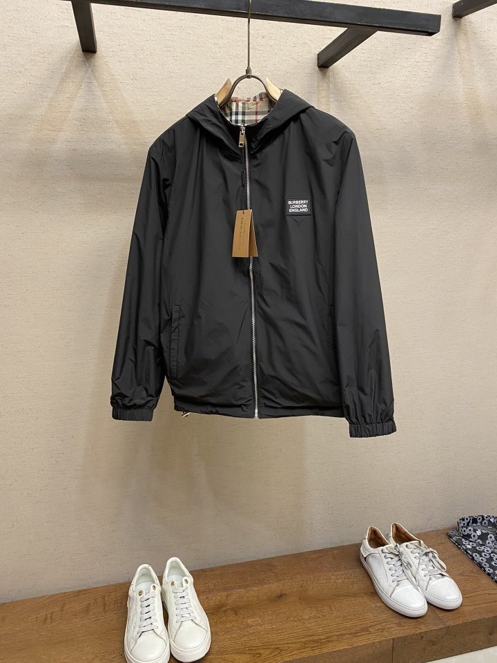 BURBERRY 버버리 리버시블 바람막이