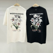 WOOYOUNGMI 우영미 뉴시즌 백합 플라워 백로고 반팔 티셔츠
