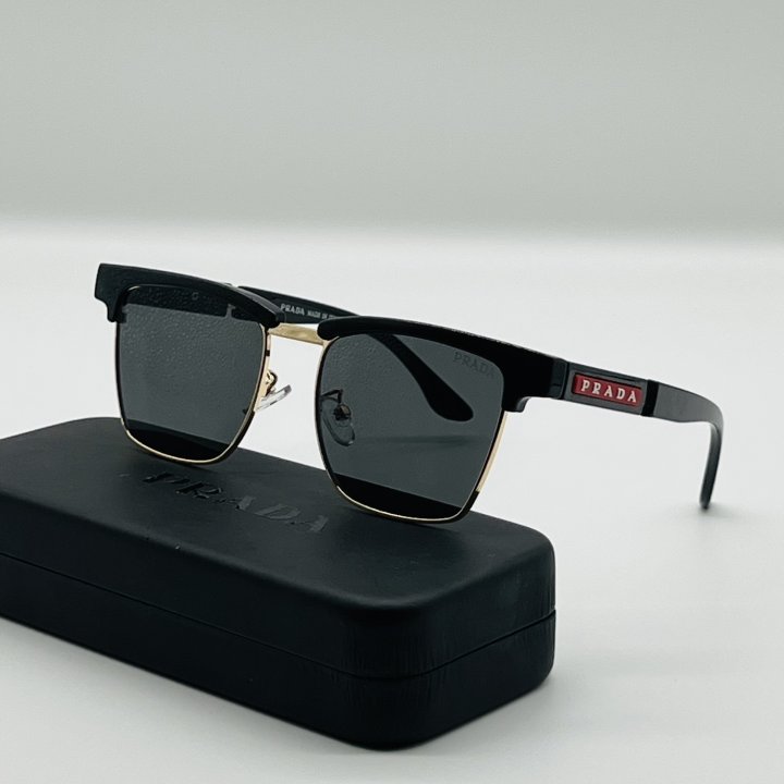 PRADA 프라다 선글라스