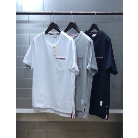 THOM BROWNE 톰브라운 시그니처 코튼포켓 반팔티셔츠