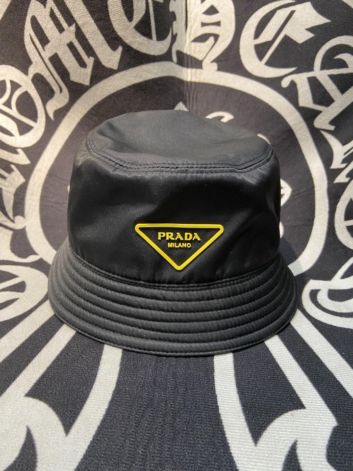 PRADA 프라다 버킷햇