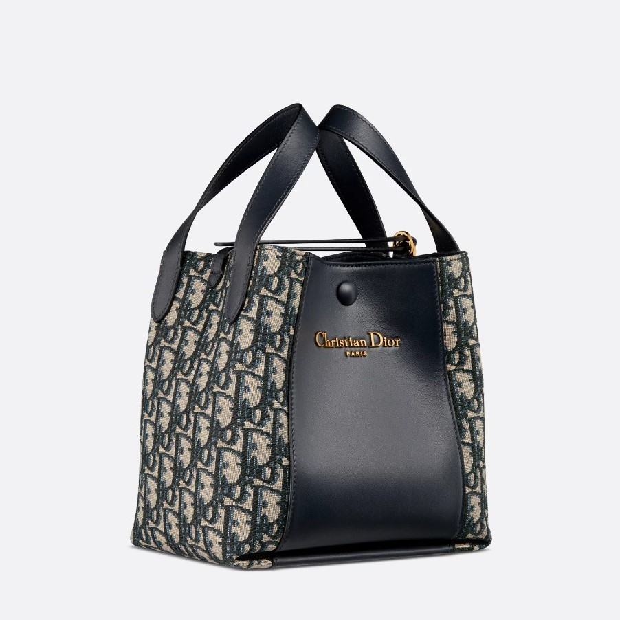 DIOR 디올 Signature 스몰 버킷백 M2840