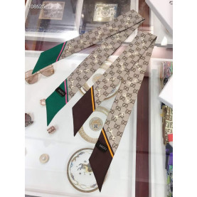 GUCCI 구찌 신형 실크 방도 스카프