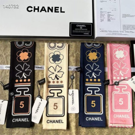 CHANEL 샤넬 넘버5 실크 방도 스카프