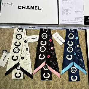 CHANEL 샤넬 코코 실크 방도 스카프