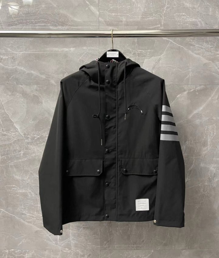 THOM BROWNE 톰브라운 돌고래바람막이