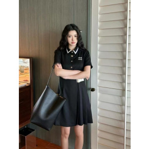 MIUMIU 미우미우 카라 기본원피스