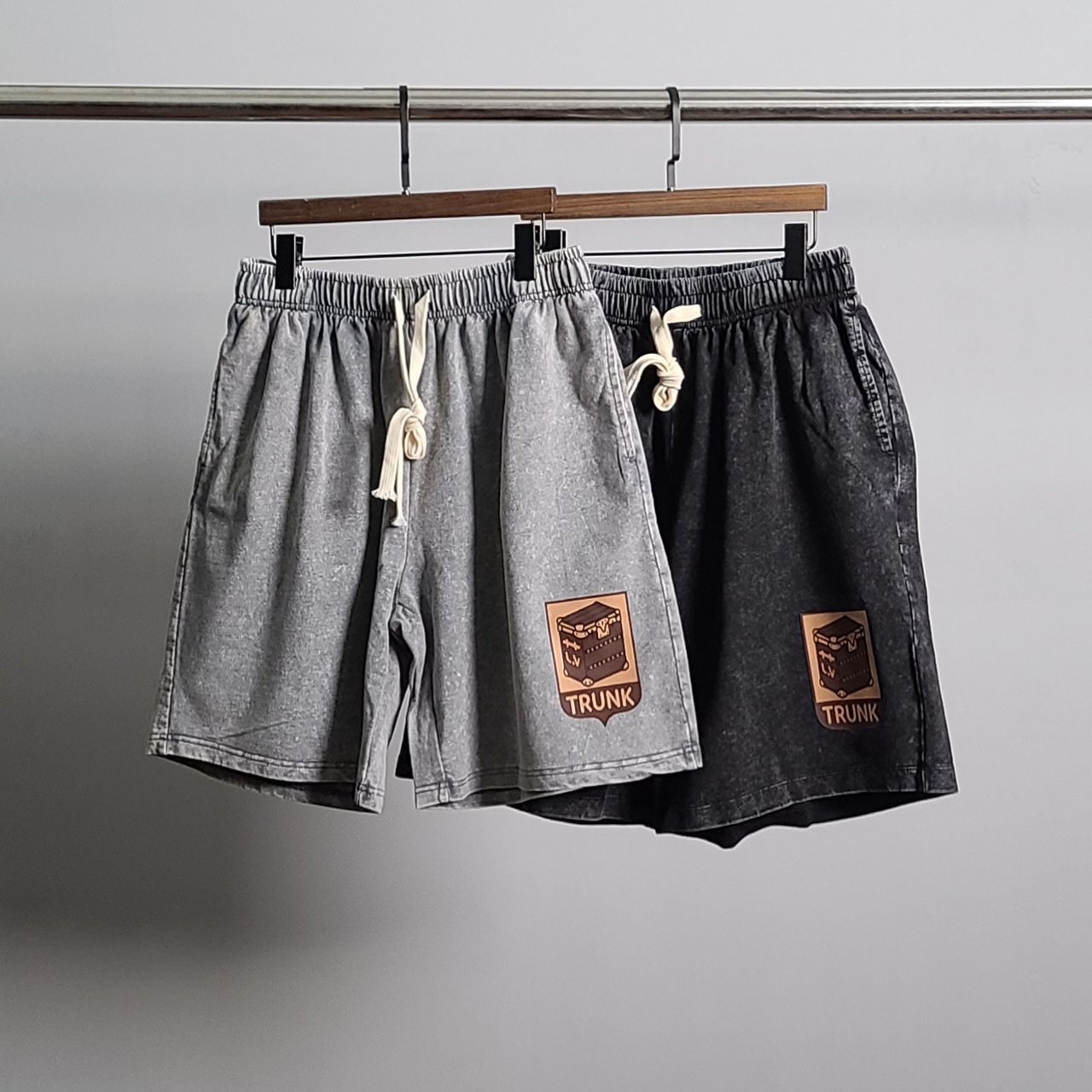 LOEWE 로에베 트렁크 피그먼트 반바지