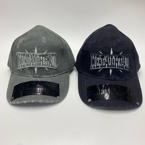 BALENCIAGA 발렌시아가 메탈헤드 캡