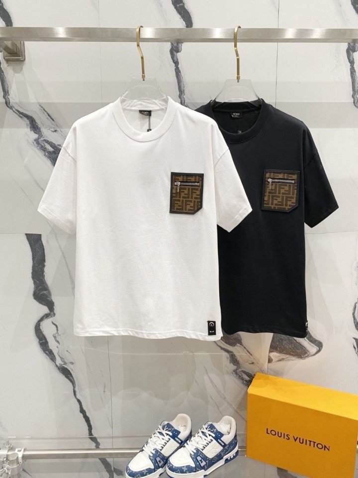 FENDI 펜디 지퍼와펜 모노그램 티셔츠
