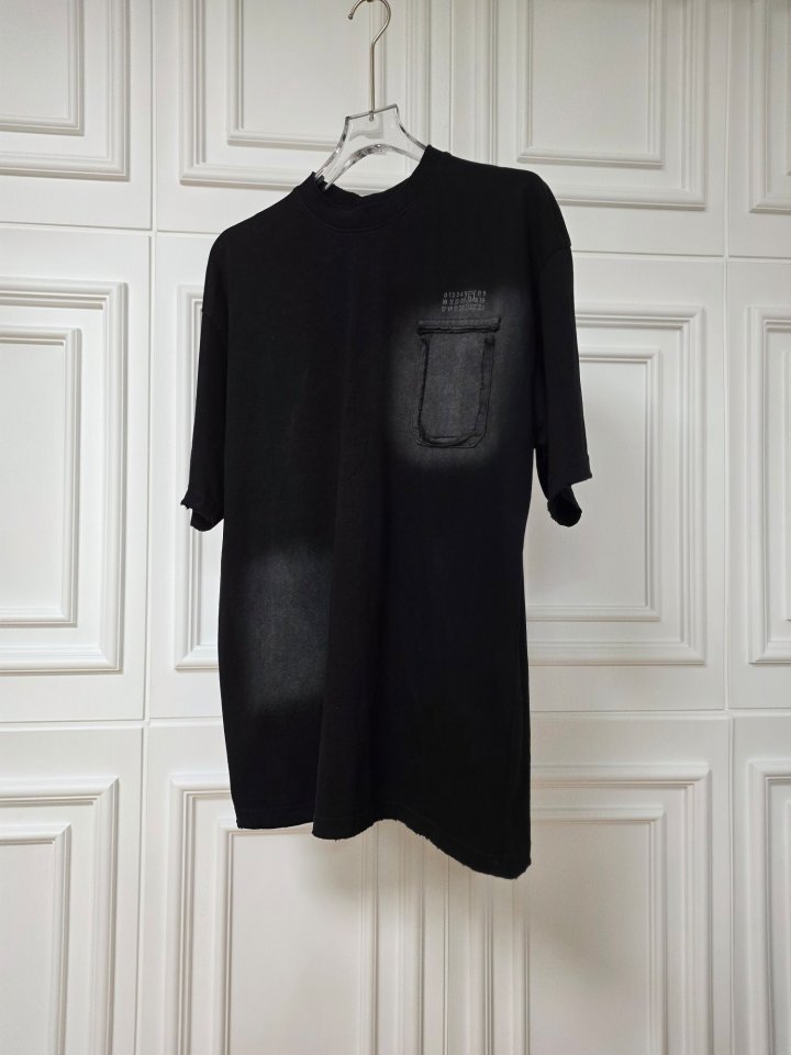 MAISON MARGIELA 메종마르지엘라 빈티지워싱 자수 반팔티