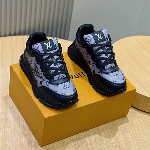 LOUIS VUITTON 루이비통 남성용 스니커즈 L49453-2