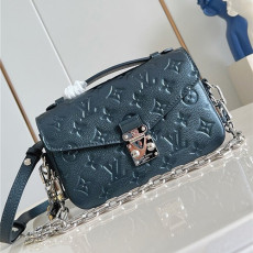 LOUIS VUITTON 루이비통 포쉐트 메티스 이스트 웨스트 M46595