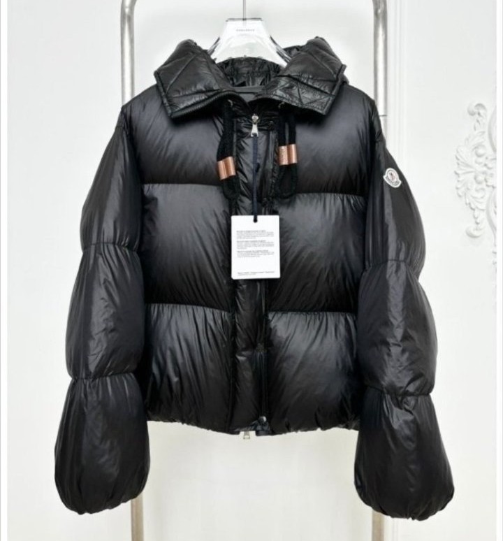 MONCLER 몽클레어 보레이다운 패딩 자켓