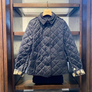 BURBERRY 버버리 퀄팅 자켓