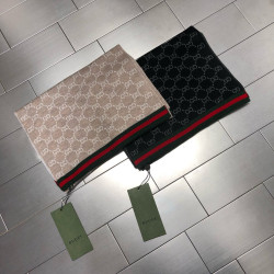 GUCCI 구찌 시그니처 머플러