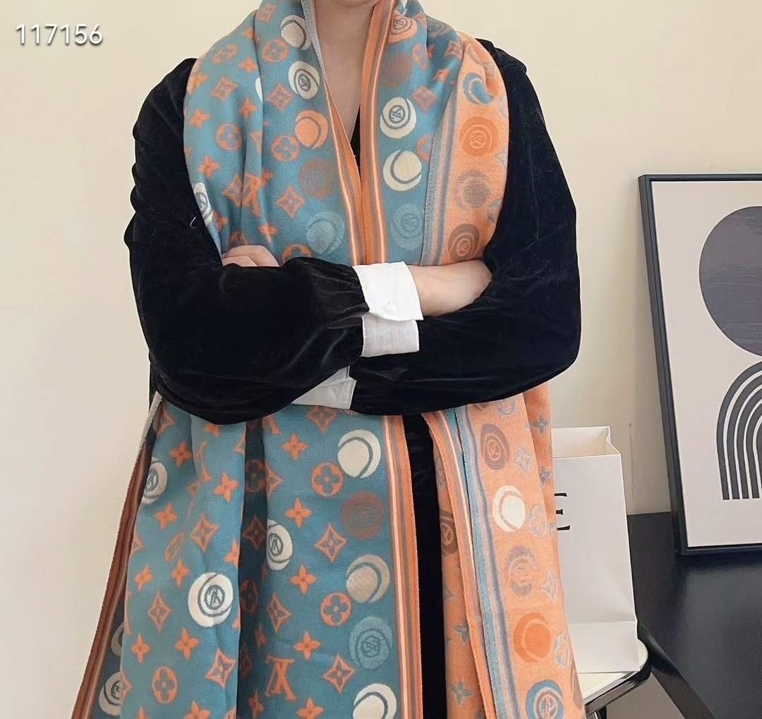 LOUIS VUITTON 루이비통 보석 머플러 3COLOR