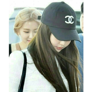 CHANEL 샤넬 C로고 볼캡