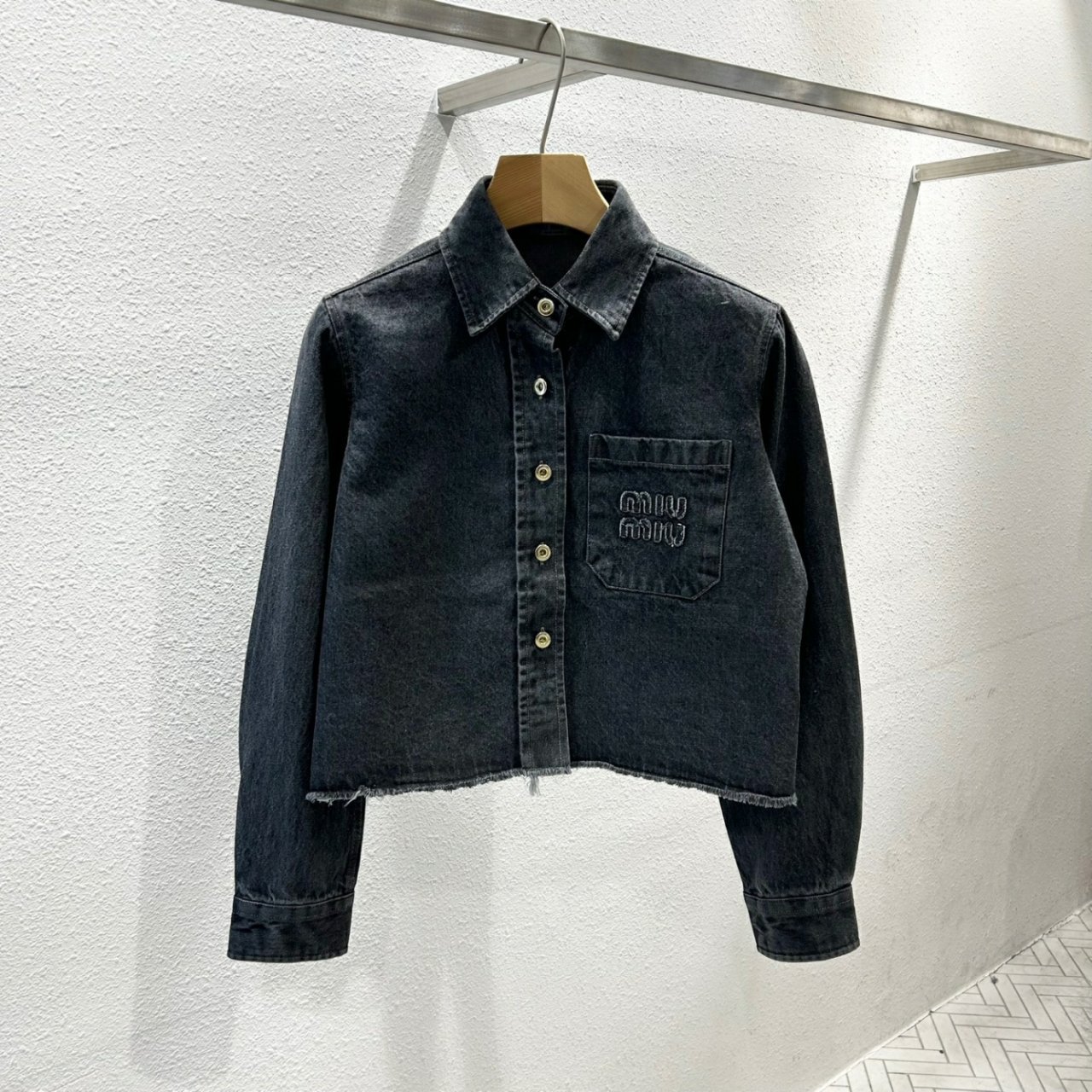 MIUMIU 미우미우 여성 크롭 데님 자켓