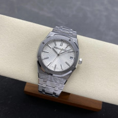 AUDEMARS PIGUET 오데마피게 로얄오크 50주년 한정판 화이트 텍스처 다이얼 스틸 SS 브레이슬릿 41mm 15510ST