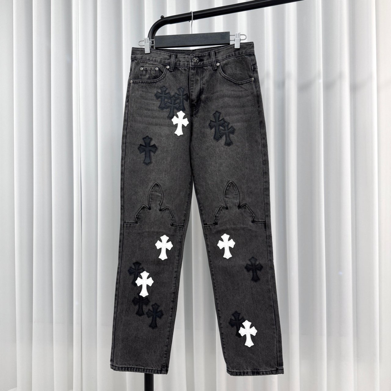 CHROME HEARTS 크롬하츠 크로스 패치 데님 팬츠