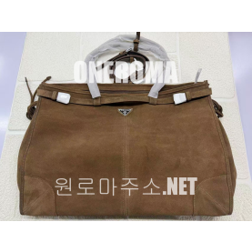 김*지 고객님 프라다 스웨이트 토트백
