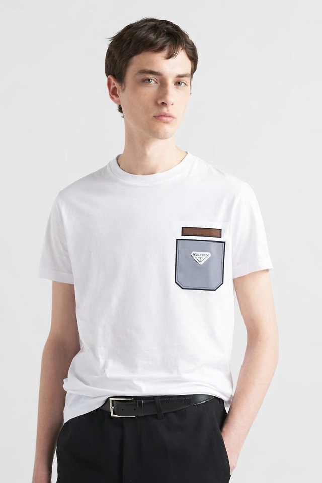 PRADA 프라다 레더 포켓 디테일 코튼 숏 슬리브 티셔츠 2COLOR