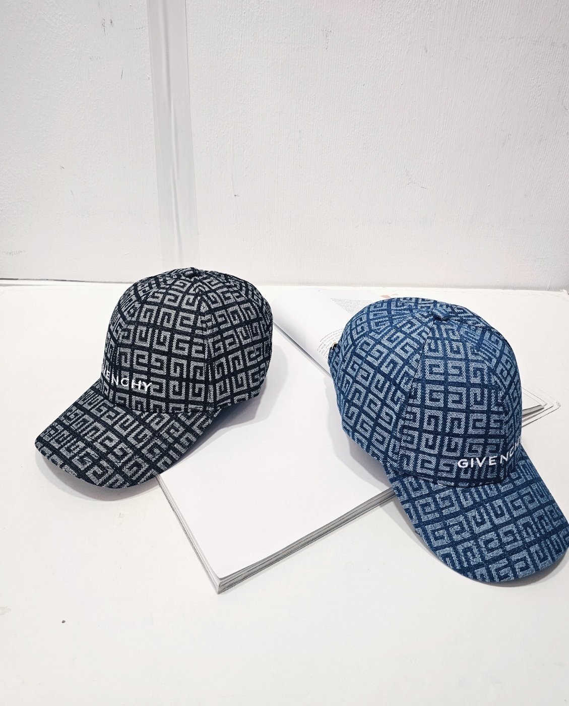 GIVENCHY 지방시 자가드볼캡