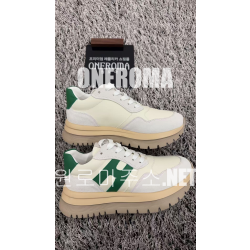 임*균 고객님 구찌 인터로킹 스웨이드 스니커즈