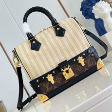 LOUIS VUITTON 루이비통 스피디 반둘리에 22 M28761