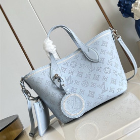 LOUIS VUITTON 루이비통 블라썸 갈렛 PM M21849
