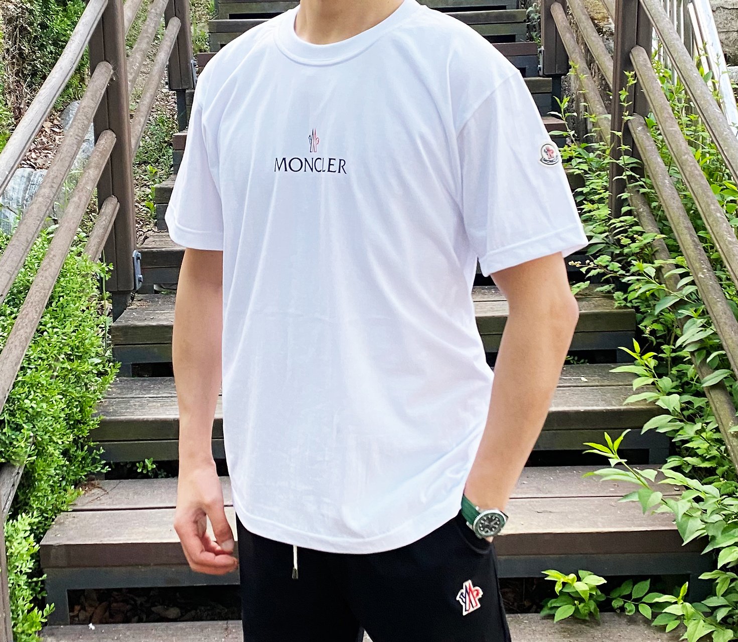 MONCLER 몽클레어 센터로고 암스와펜 세미오버핏 코튼 슬라브 3COLOR