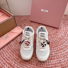 MIUMIU 미우미우 여성용 스니커즈 M56076 2COLOR